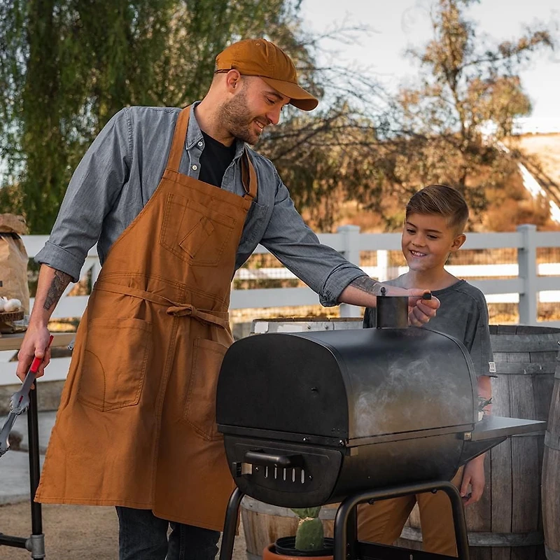 17.5 Inch Barrel Charcoal Grill in Black