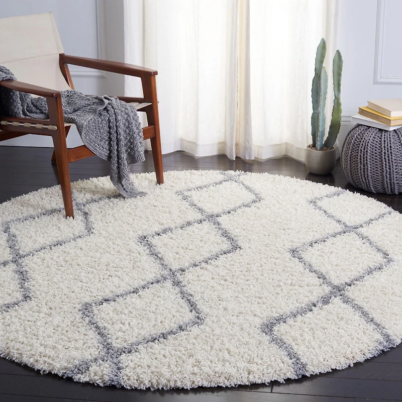 Safavieh Venus Nanda Geometric Shag Area Rug