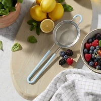 Mainstays Fine Mesh Drain and Catch Strainer with Silicone Covered Handle, 23.8 cm Basket, Hands-free Hook, Kitchen Tool, Blue