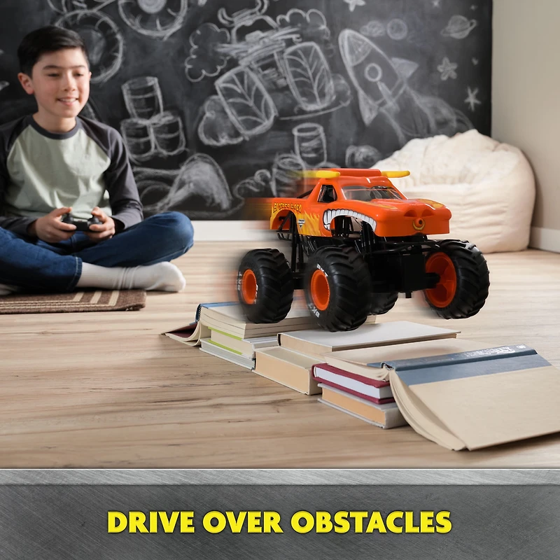 Monster Jam, El Toro Loco RC Monster Truck with Atomizer Smoke Effects, 1:15 Scale, Kids Toys for Boys and Girls Ages 3 and up