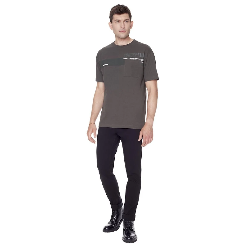 Dark Black Men's Short-Sleeve Graphic  T-Shirt