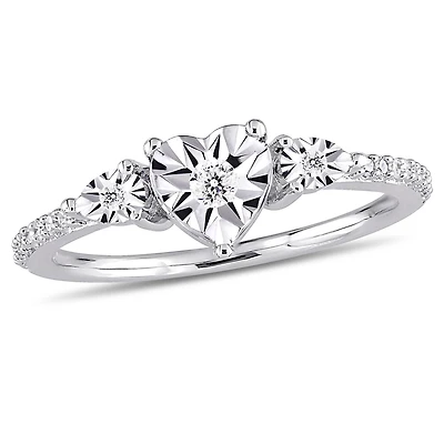 Bague à trois pierres de forme coeur Miabella avec diamants 1/7 CT poids total en argent sterling