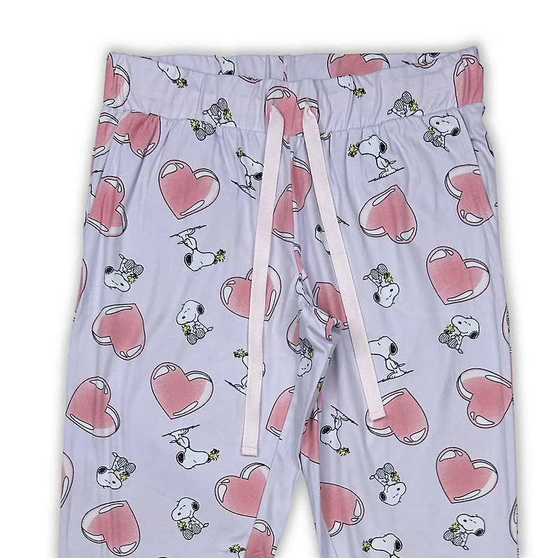 Peanuts Ladie's pyjama set. This 2 piece comfy pj set has a short sleeve boxy tee cropped top and long pant with elastic waist and draw string