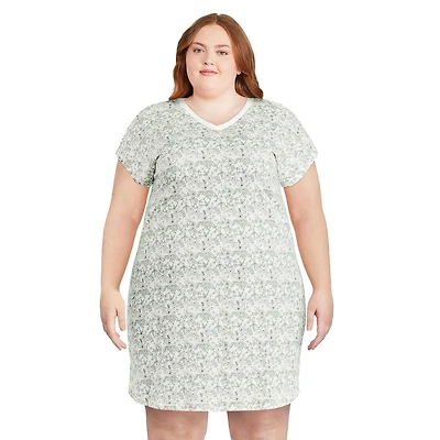 Chemise de nuit avec encolure en V George Plus pour femmes