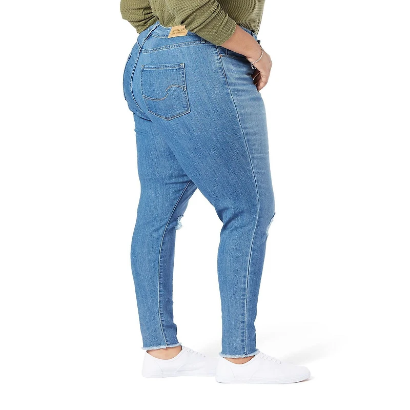 Levi Strauss Signature.™ Red Women's Plus High Rise Skinny Jeans, Available sizes: 20M – 28M