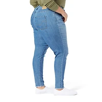 Levi Strauss Signature.™ Red Women's Plus High Rise Skinny Jeans, Available sizes: 20M – 28M