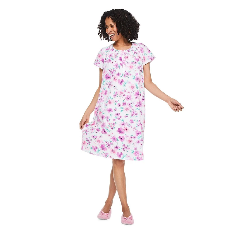 Robe de nuit à encolure dégagée Iyla pour femmes