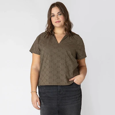 Devoted Women’s Plus size short sleeve blouse