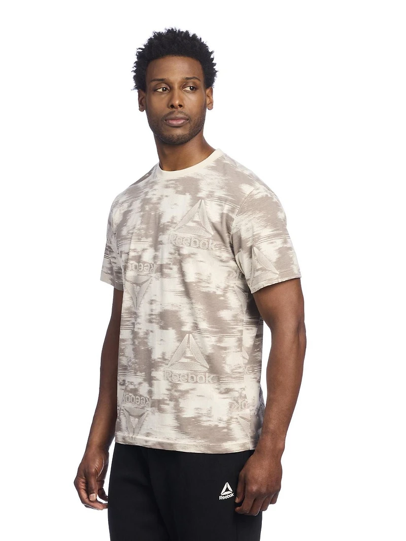 T-shirt graphique à manches courtes Parallels AOP de Reebok pour homme Tailles S-2XL
