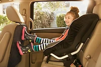 Munchkin® Deluxe Kick Mat™ Auto Seat protector