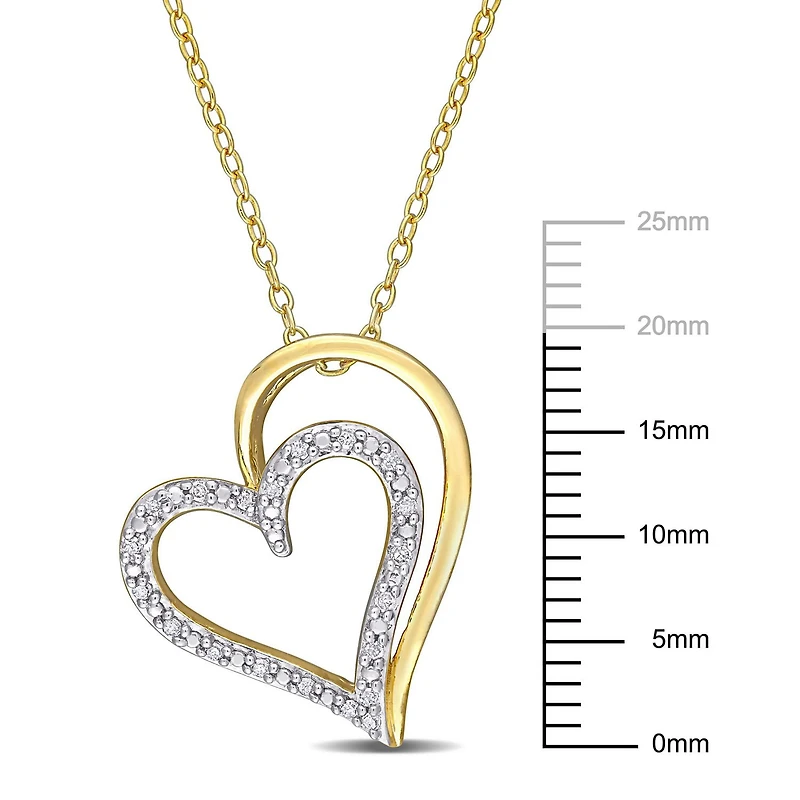 Pendentif avec chaine en forme de coeur Miabella avec 1/10 ct poids total de diamants en argent sterling plaqué jaune
