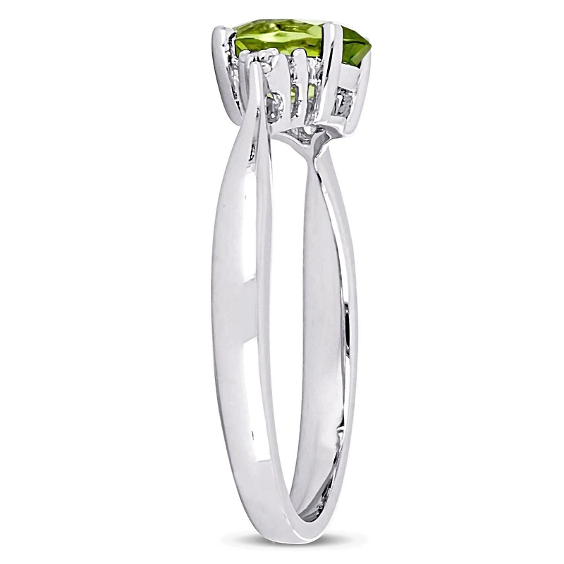 Bague de coupe cocktail Tangelo avec péridot 4/5 CT PBT et accents de diamants en argent sterling