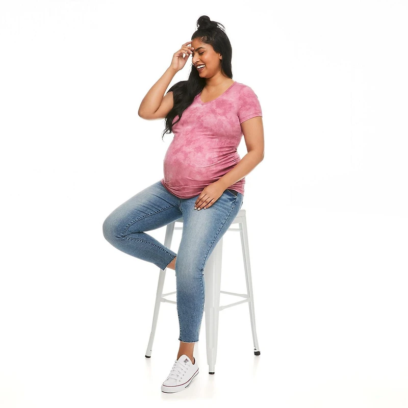 Paisley Sky Maternity Basic V-Neckline Tee
