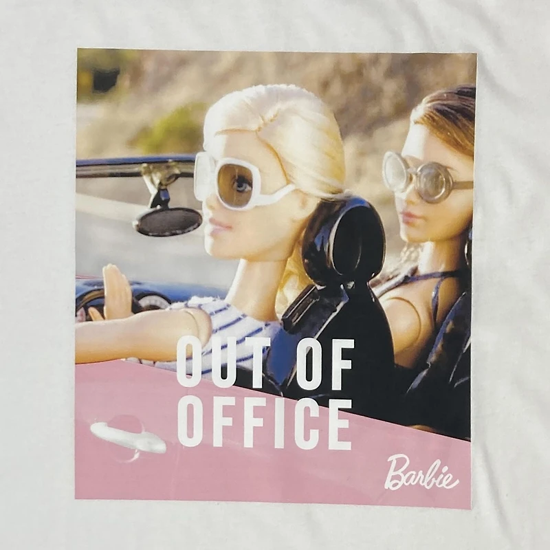 BARBIE Tee shirt femme. Ce t-shirt à manches courtes et col rond pour femme peut facilement être porté avec votre jean ou votre bas préféré
