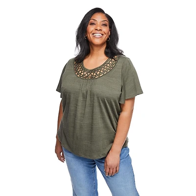 Iyla Women's Plus Crochet Top