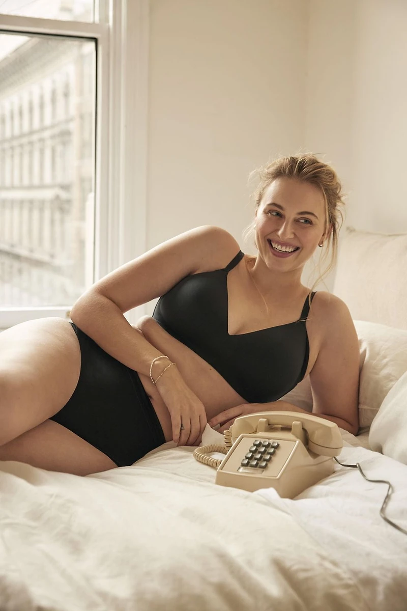 WonderBra Smooth Comfort Wireless Bra, Sizes 38B - 40DD