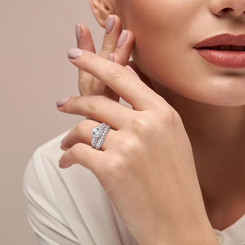 Ensemble de bague nuptiale à auréole Miabella avec 1/4 Carat poids total de diamant en argent sterling