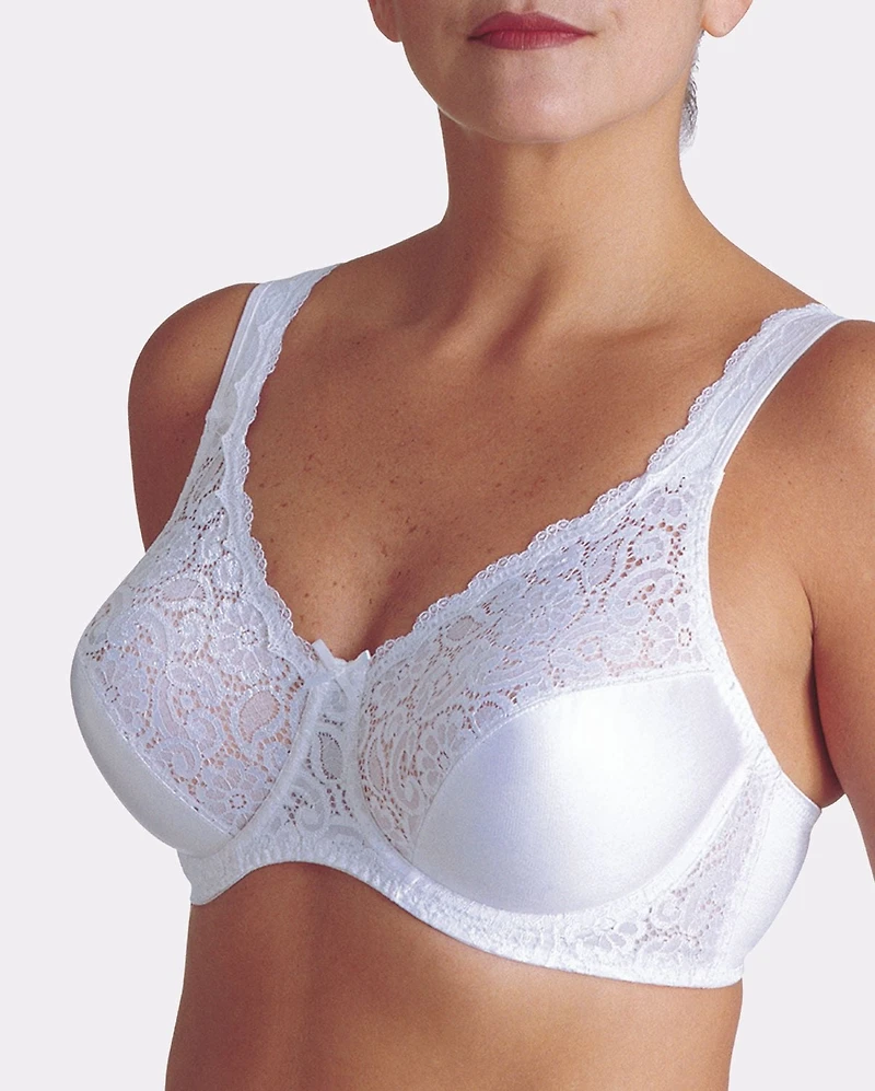 WonderBra Firm-Support Underwire Bra