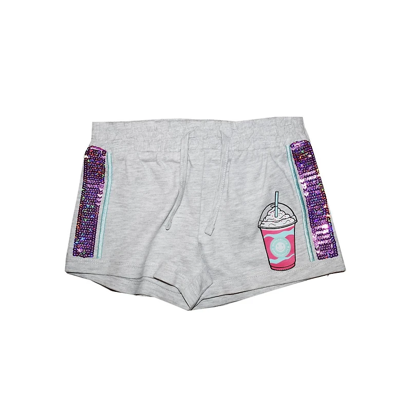 Filles que nous portons de jolis shorts Chill Shake