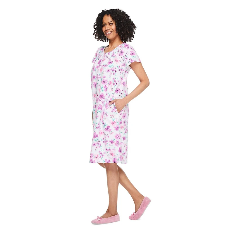 Robe de nuit à encolure dégagée Iyla pour femmes
