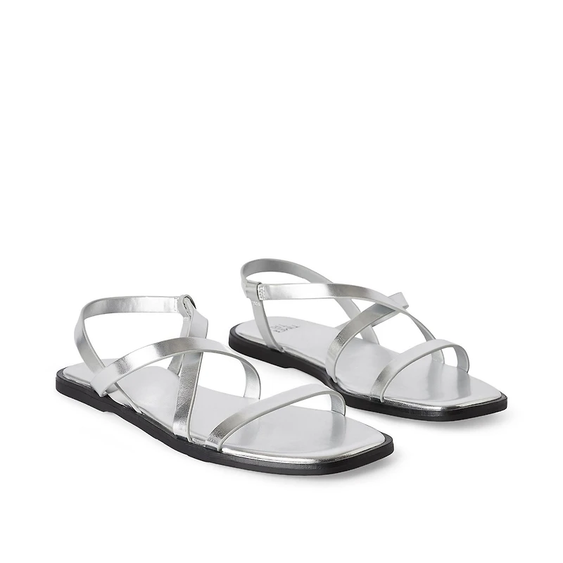 Time and Tru Women's Strappy Sandals