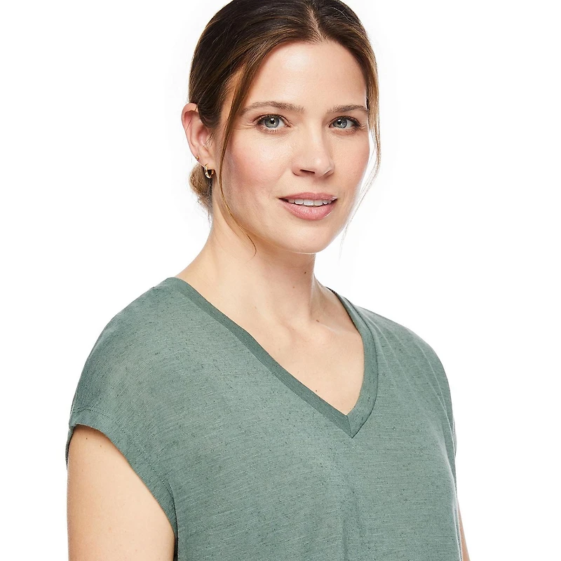 T-shirt à manches chauve-souris avec encolure en V George pour femmes