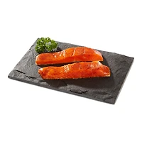 Portions de saumon coho sucrées et fumées Mon marché fraîcheur, 2 morceaux, 0.26 - 0.31 KG