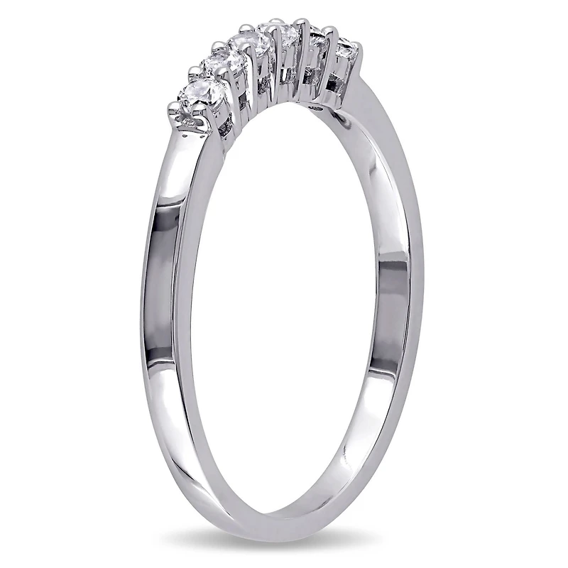 Bague d'anniversaire Miabella avec saphirs blancs synthétiques 1/3 CT PBT en or blanc 10K