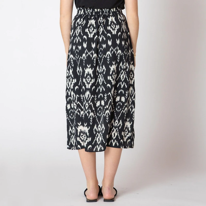Devoted Flowy lightweight calf length skirt