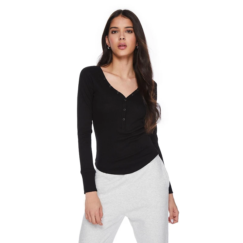 No Boundaries Women's Long Sleeve Henley Top, Sizes XS-XXL