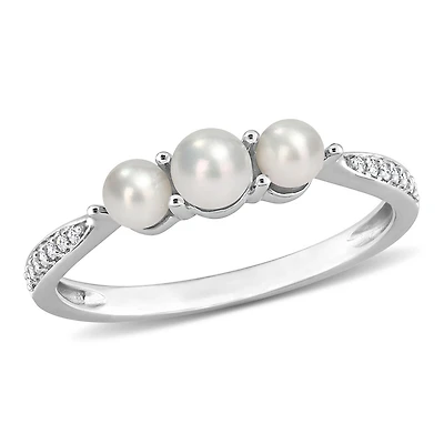 Miabella Cultured Freshwater Pearl and Diamond Accent 14K White Gold 3-Stone Graduated Vintage Ring