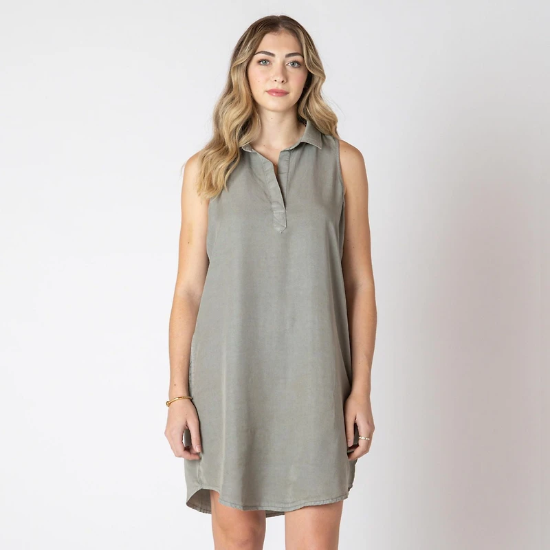 Devoted midi dress with collar