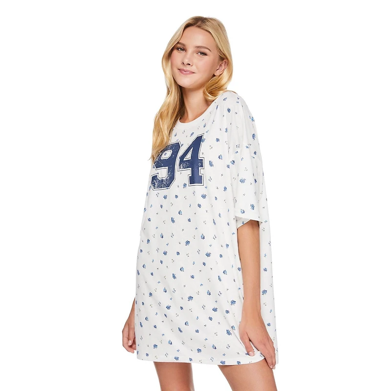 Chemise de nuit No Boundaries pour femmes Tailles TP–TTG