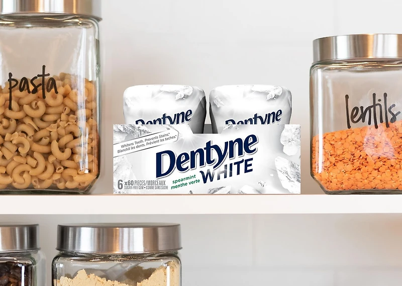 Dentyne White, Gomme sans sucre à la menthe verte - 60 Morceaux Gomme Dentyne White 60 mcx pour sourire brillant