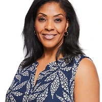 Iyla Women's Plus Crinkle Top