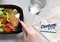 Dentyne White, Gomme sans sucre à la menthe verte - 12 Morceaux Gomme Dentyne White blanchit les dents!