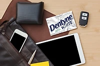 Dentyne White, Gomme sans sucre à la menthe verte - 12 Morceaux Gomme Dentyne White blanchit les dents!