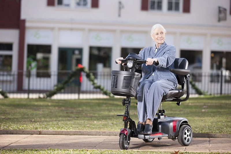 Drive Medical Phoenix Heavy Duty Power Scooter with 3 Wheel