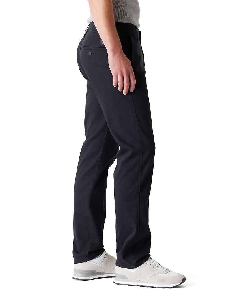 Levi Strauss Signature™ Men's Essential Straight Chinos, Available sizes: 29 – 38