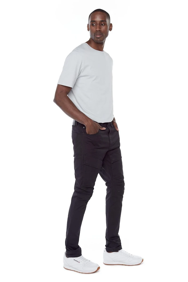 Jeaniologie ™ Men’s Cargo Pant With Knee Detailing