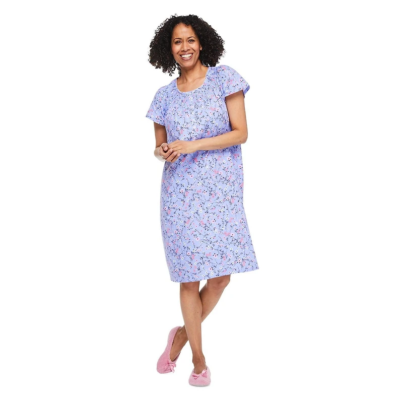 Iyla Women's Scoop Neckline Gown