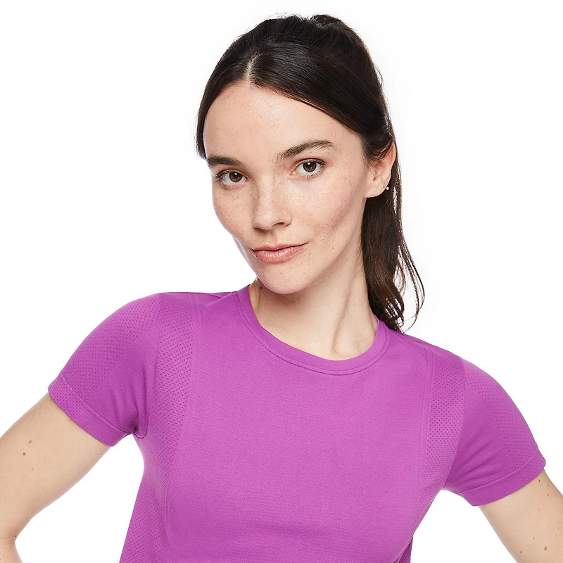 Athletic Works Women's Seamless Cropped Tee