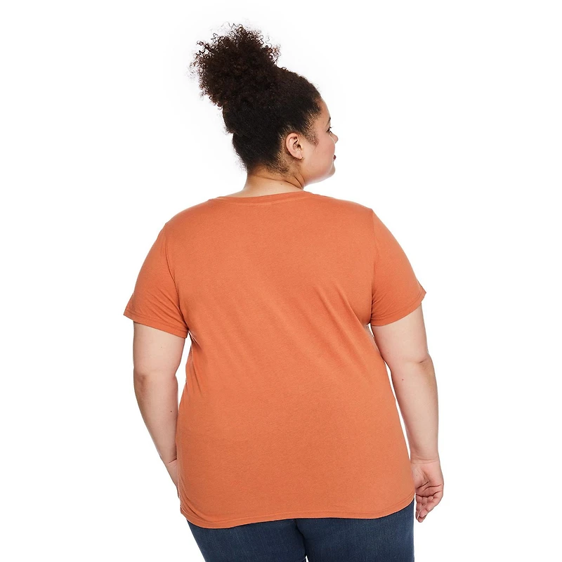 The Pink Closet Women's Plus Crew Neckline Tee