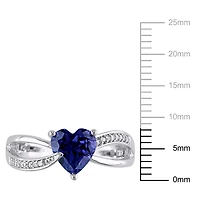 Bague de forme cœur Tangelo avec saphir bleu synthétique 1,88 CT PBT et accents de diamants en argent sterling