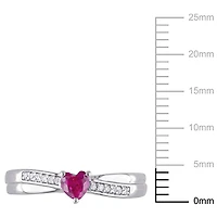 Bague de forme cœur Tangelo avec rubis synthétique 0,33 CT PBT et accents de diamants en argent sterling