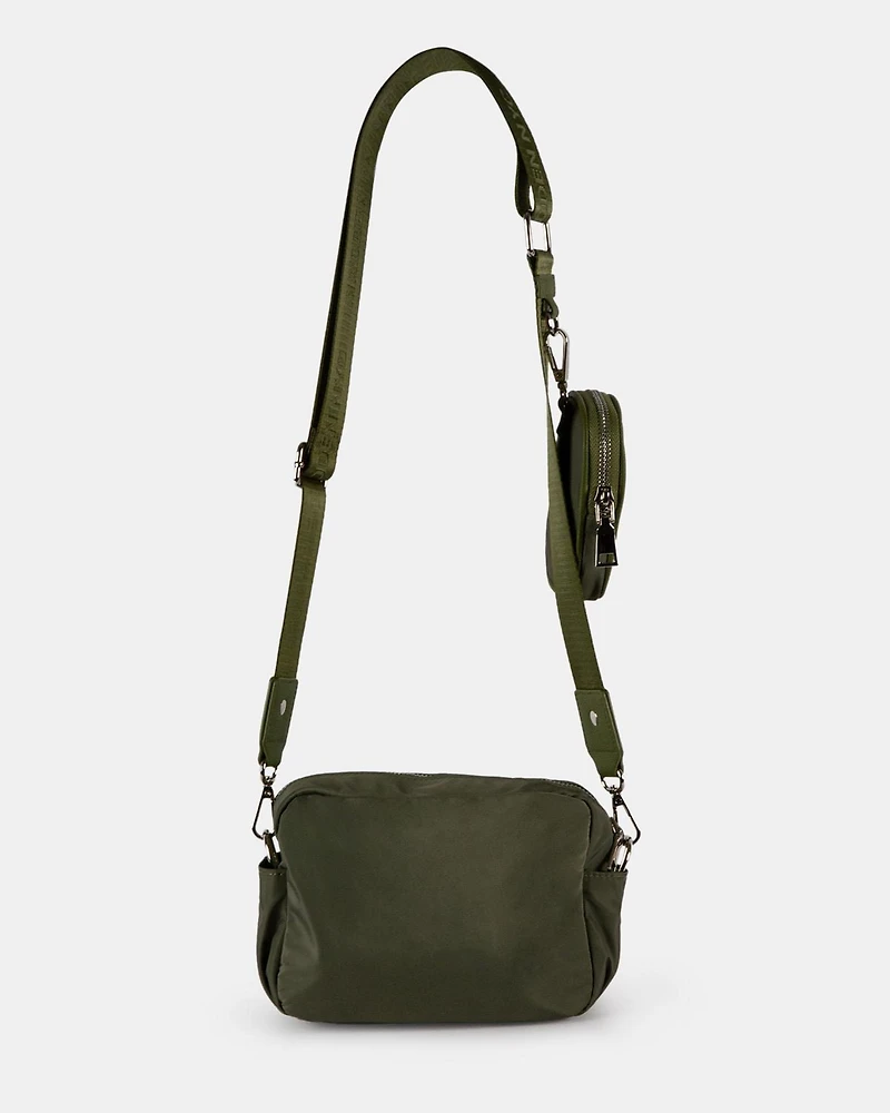 Sporty Nylon Cam Bag