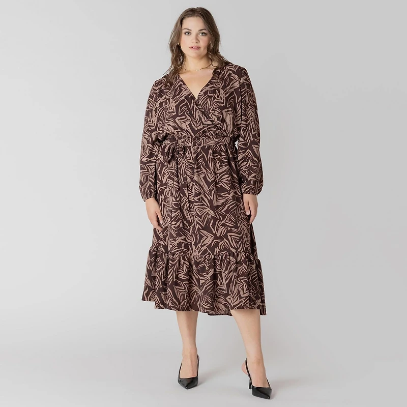 Devoted Women's Plus Long sleeve midi dress with feminine floral print