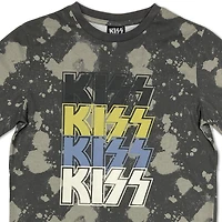 KISS Boy's basic tee shirt. This boys crew neck tee shirt has short sleeves and a trendy print and