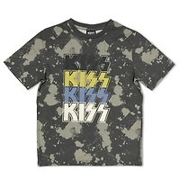 KISS Boy's basic tee shirt. This boys crew neck tee shirt has short sleeves and a trendy print and