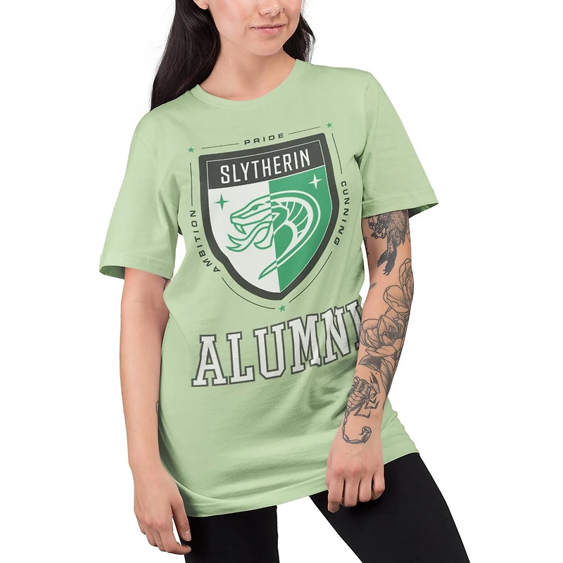 Harry Potter Tee shirt femme. Ce t-shirt à manches courtes et col rond pour femme peut facilement être porté avec votre jean ou votre bas préféré et